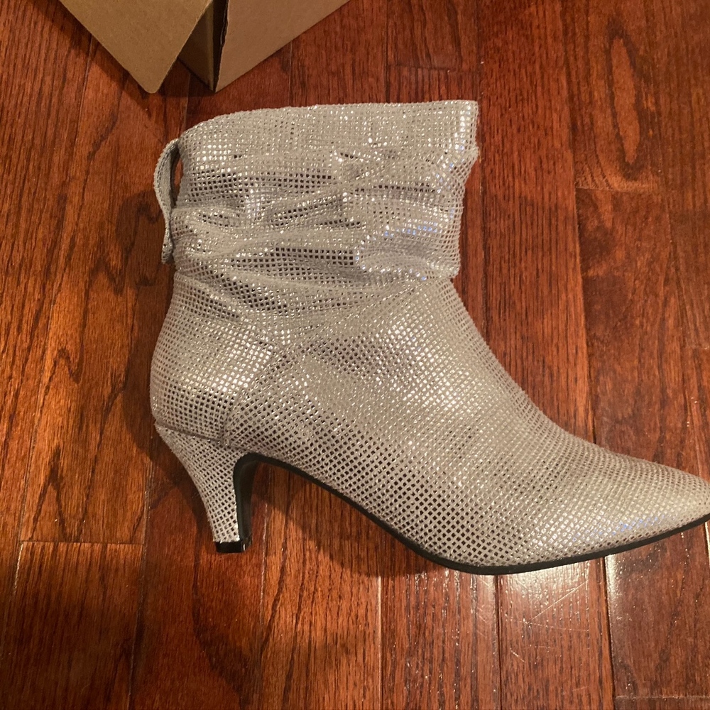 Silver ankle boots, never worn
